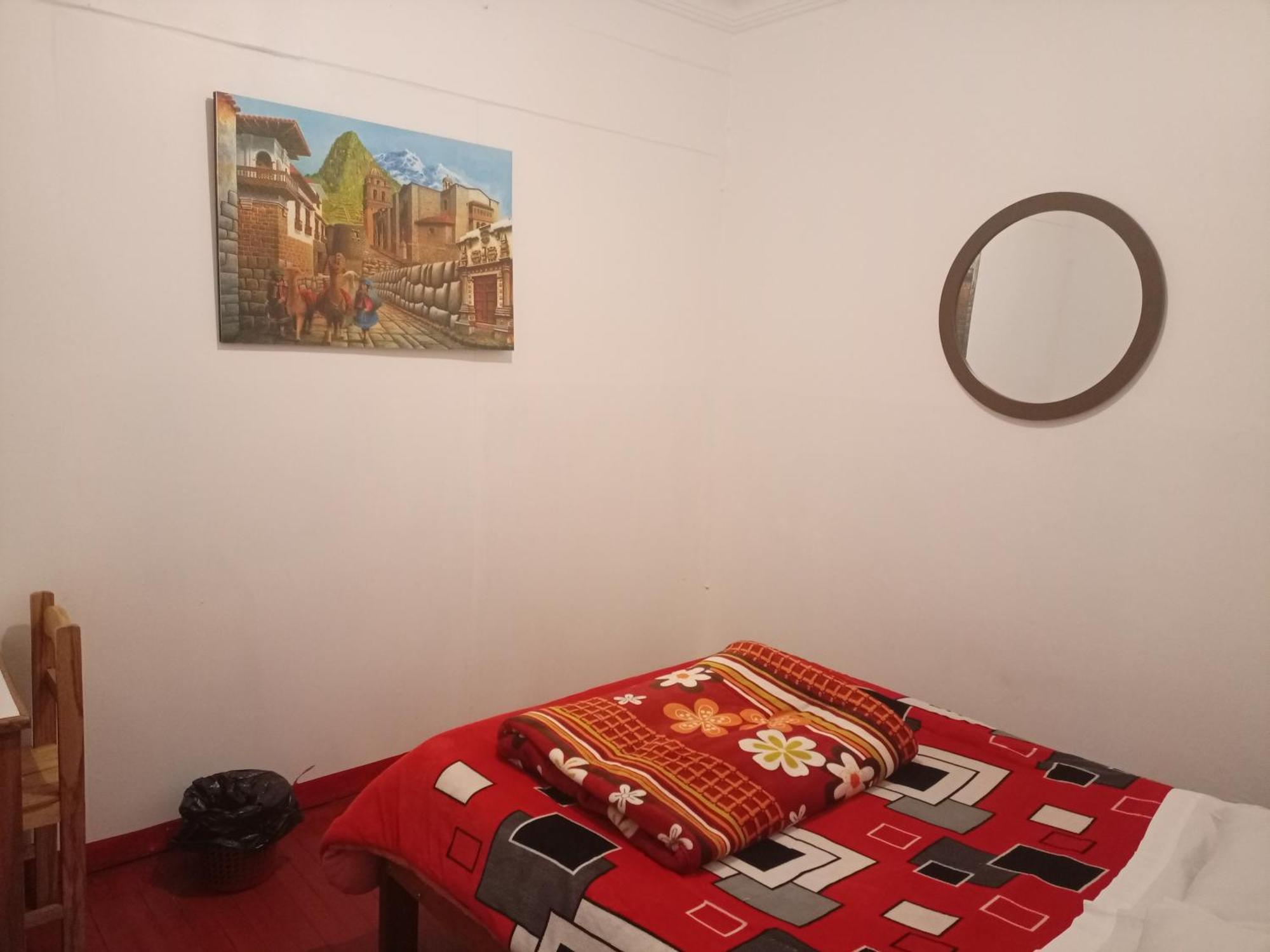 Sk Hostal Cusco Bilik gambar