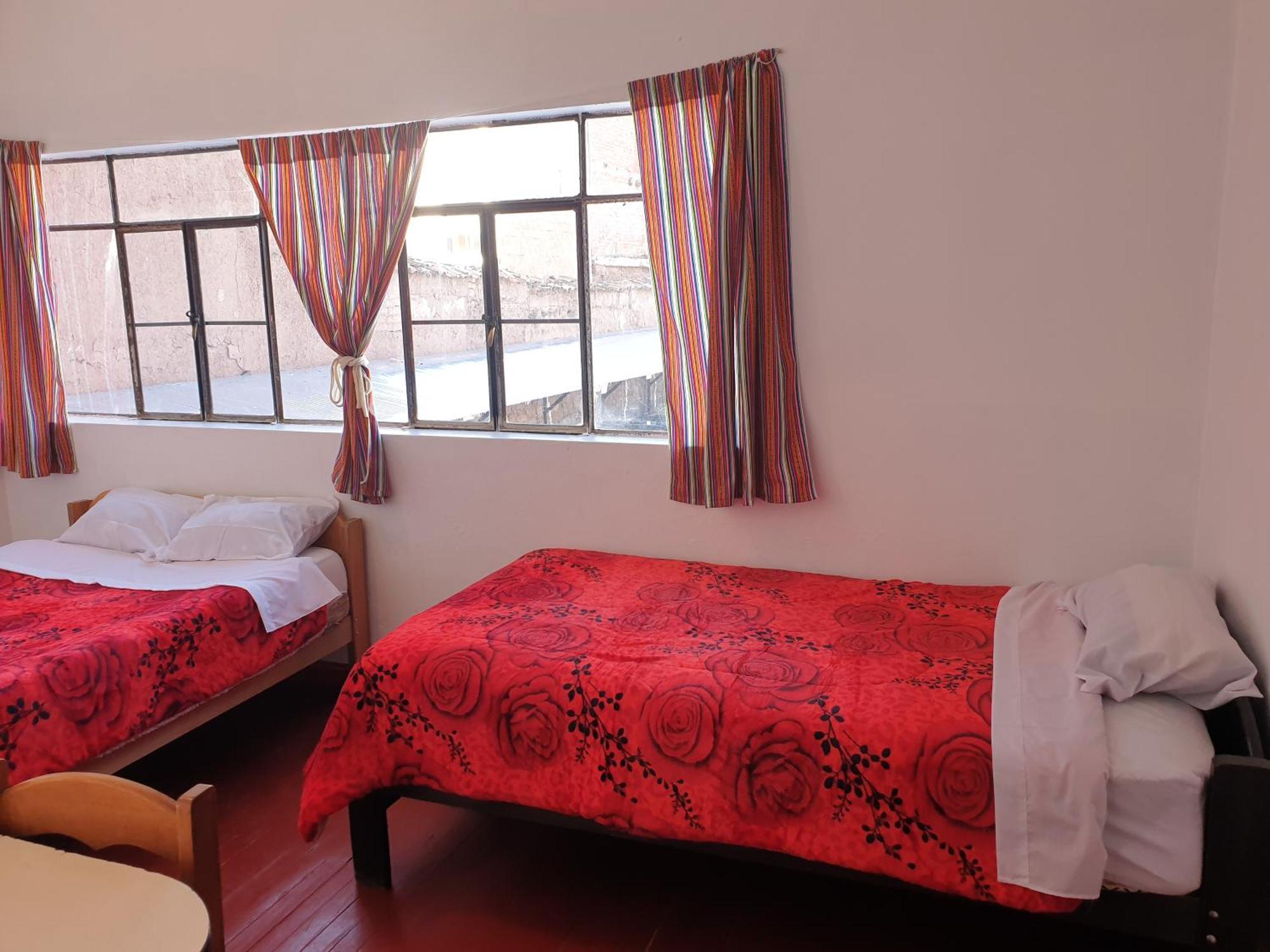 Sk Hostal Cusco Bilik gambar