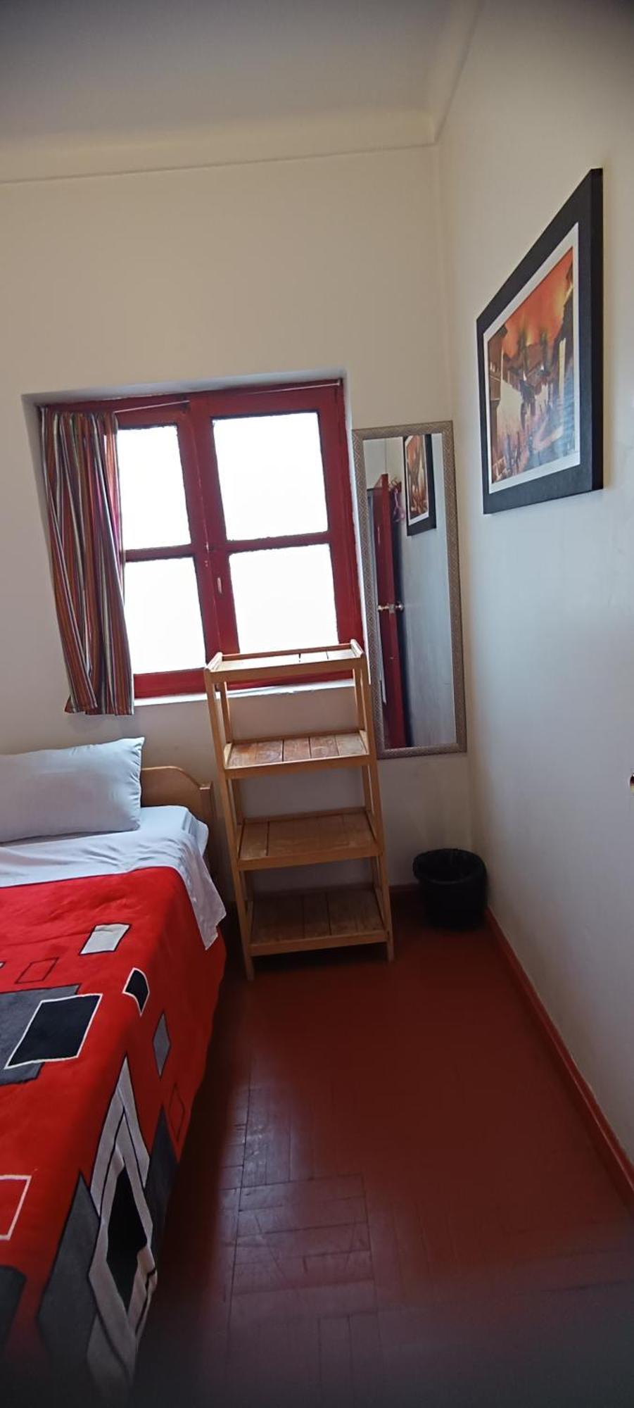 Sk Hostal Cusco Bilik gambar