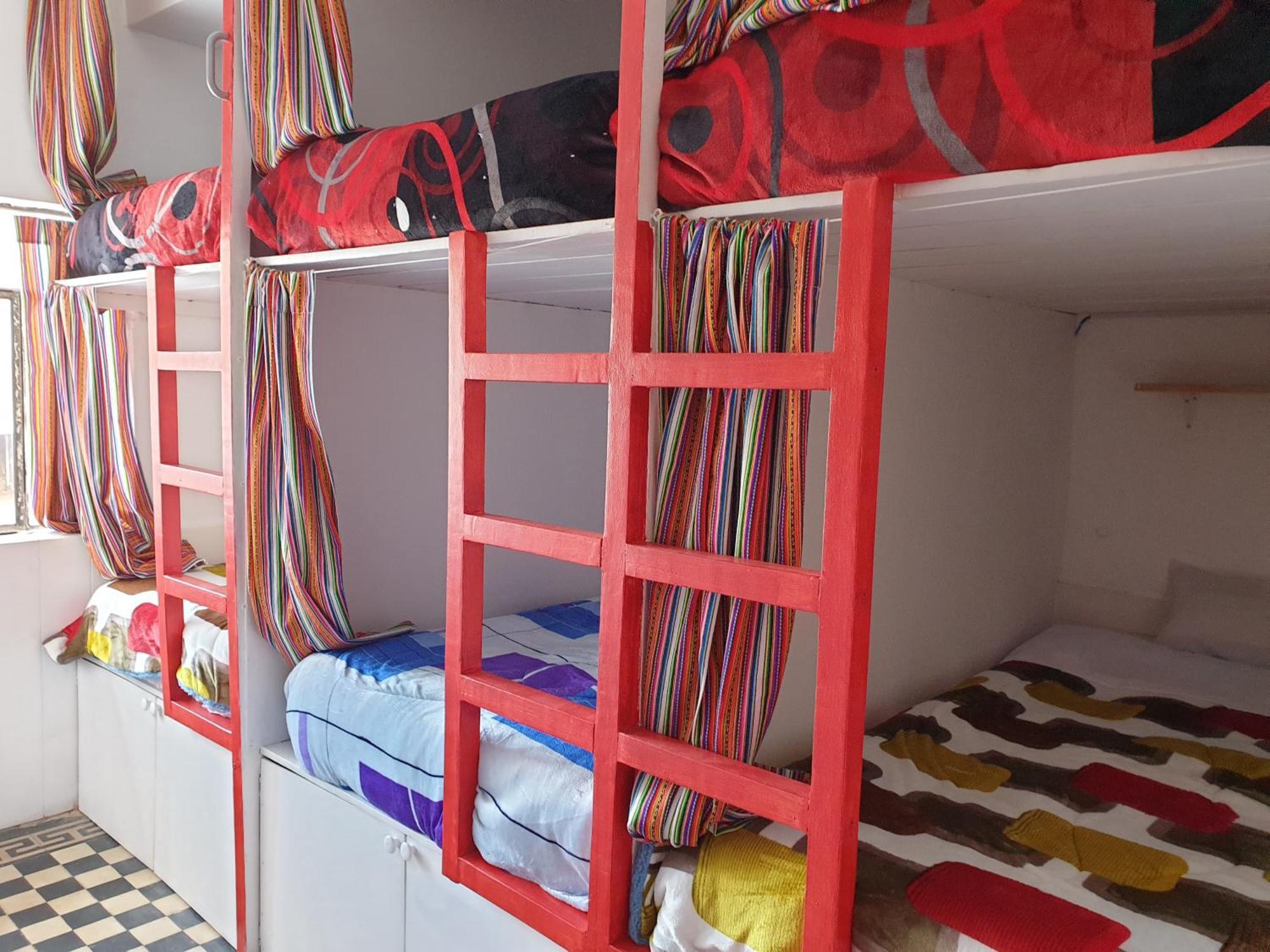 Sk Hostal Cusco Bilik gambar